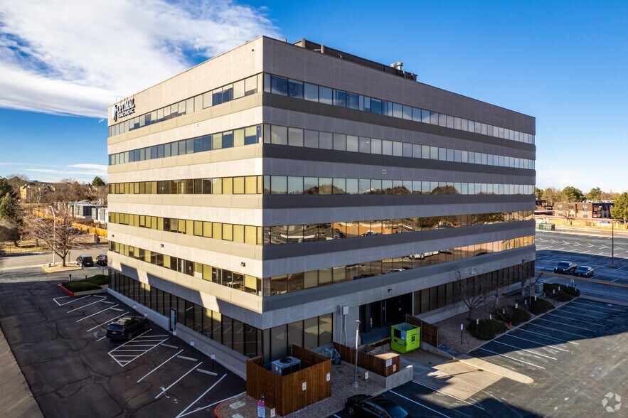 4380 S Syracuse St, Denver, CO à louer - Photo du bâtiment - Image 3 de 16
