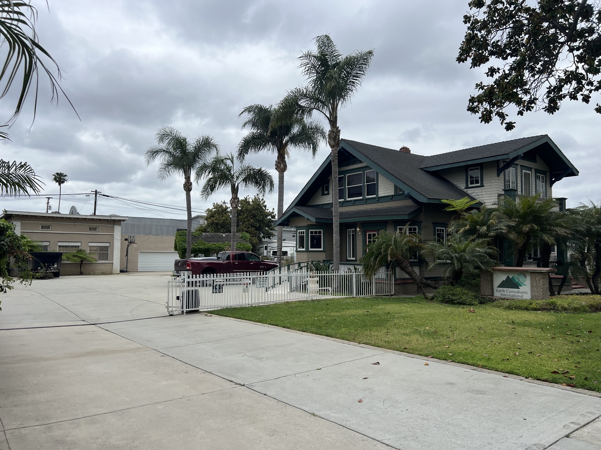 1642 E 4th St, Santa Ana, CA for sale Building Photo- Image 1 of 6