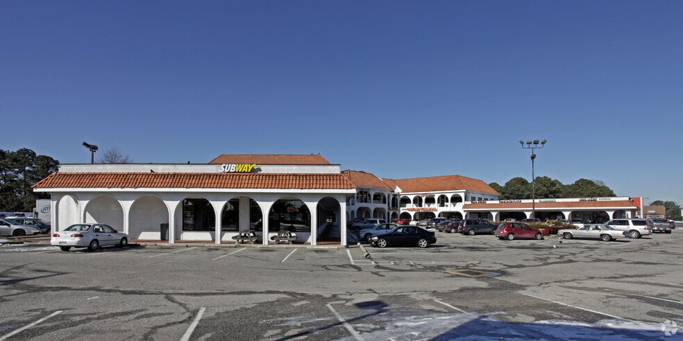 1115 Independence Blvd, Virginia Beach, VA à louer - Photo du bâtiment - Image 3 de 7