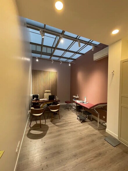 Commerce de détail dans Paris à vendre - Photo du bâtiment - Image 3 de 9