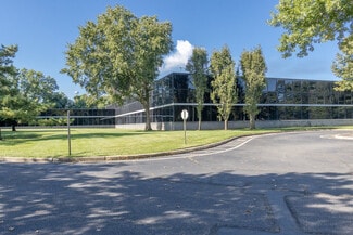 Plus de détails pour 325 High St, Metuchen, NJ - Local d'activités à louer