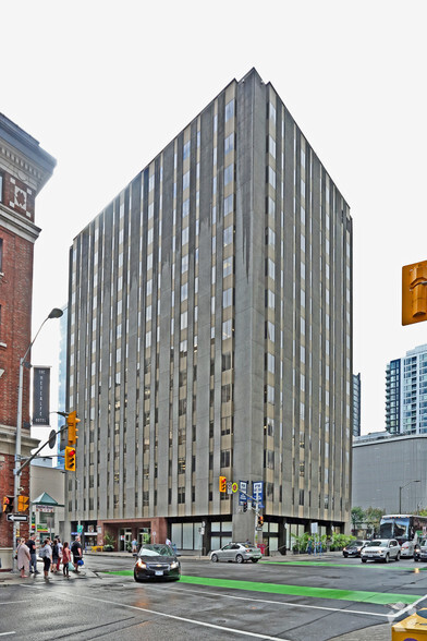 170 Laurier Ave W, Ottawa, ON à louer - Photo principale - Image 1 de 9