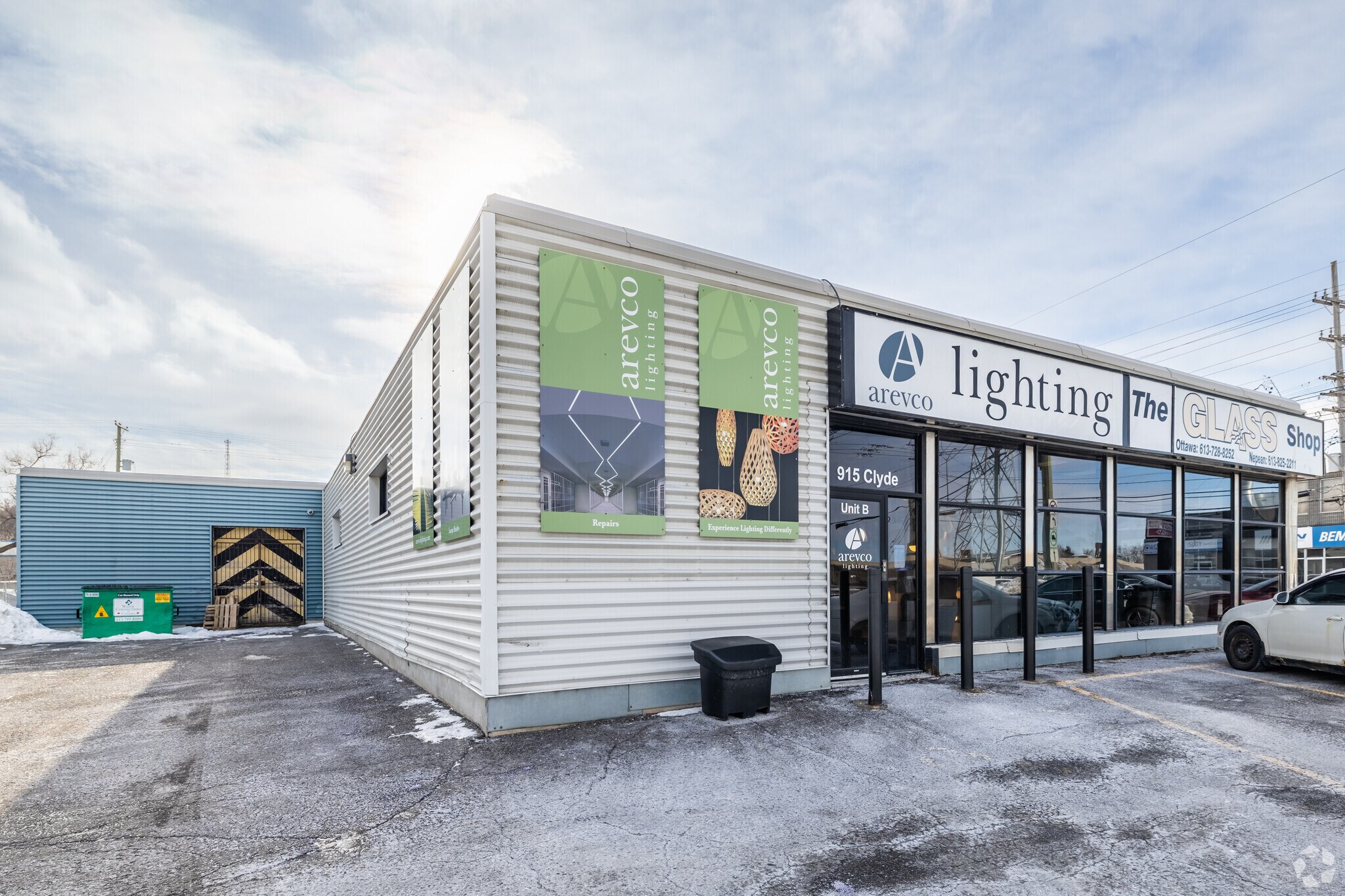 915-925 Clyde Ave, Ottawa, ON for lease Primary Photo- Image 1 of 4