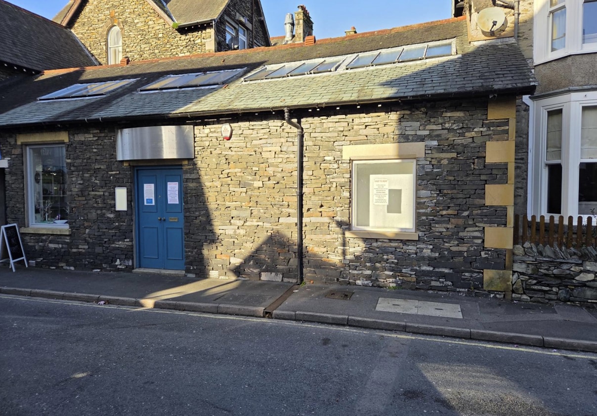 3 Birch St, Windermere for lease Primary Photo- Image 1 of 2