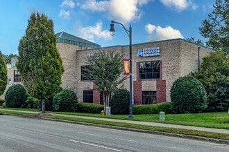 19810 W Catawba Ave, Cornelius, NC for lease Building Photo- Image 2 of 38