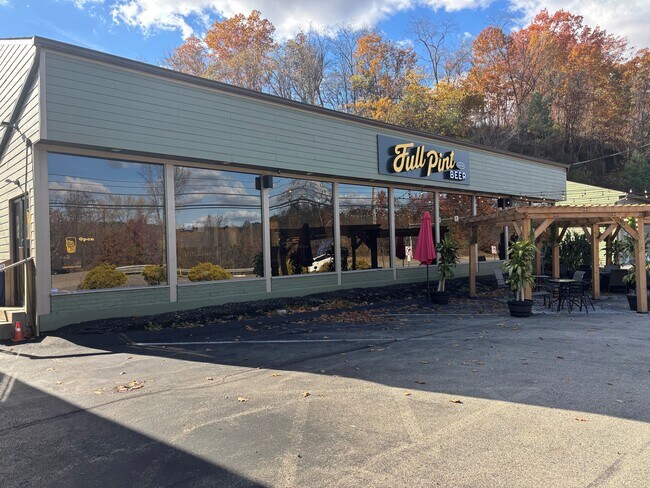 Plus de détails pour 16087 Perry Hwy, Warrendale, PA - Commerce de détail à louer