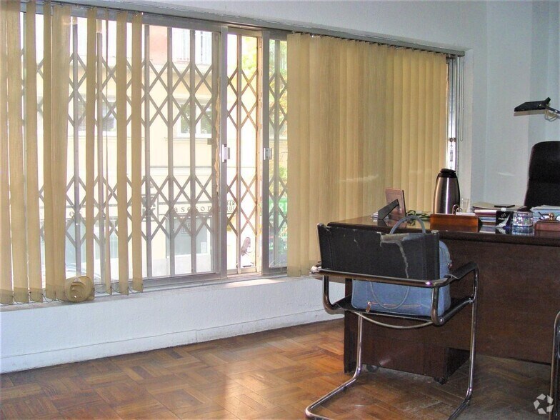 Immeuble residentiel dans Madrid, Madrid à vendre - Photo intérieure - Image 1 de 1