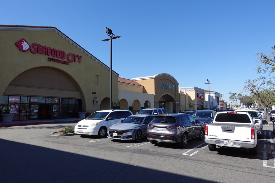 16555 Von Karman Ave, Irvine, CA à louer - Photo du bâtiment - Image 1 de 6