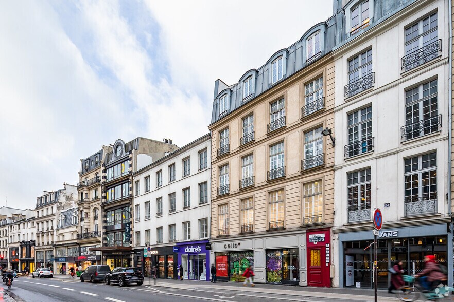 26 Rue Du Faubourg Saint-Antoine, Paris for lease - Building Photo - Image 3 of 4
