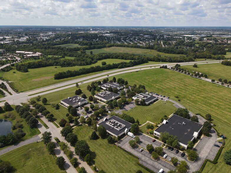 1509 Bull Lea Rd, Lexington, KY à louer - Photo du bâtiment - Image 2 de 20