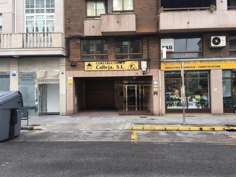 Retail in Ponferrada, León for sale - Building Photo - Image 1 of 11