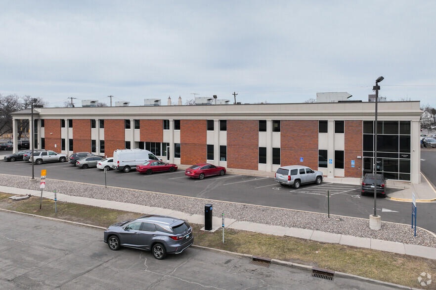 200 W University Ave W, Saint Paul, MN for lease - Building Photo - Image 3 of 6