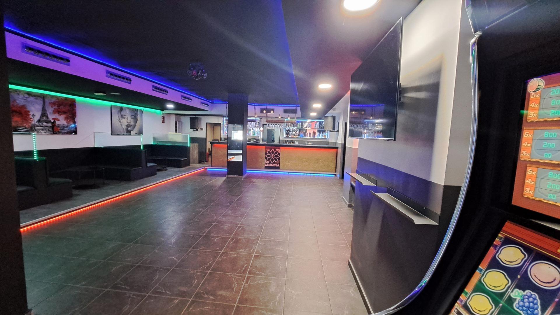 Commerce de détail dans València, Valencia à vendre Photo du bâtiment- Image 1 de 29