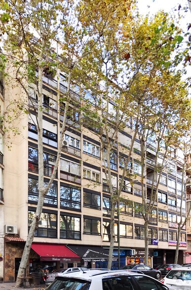 Calle de Edgar Neville, 27, Madrid, Madrid à louer - Photo du bâtiment - Image 2 de 2