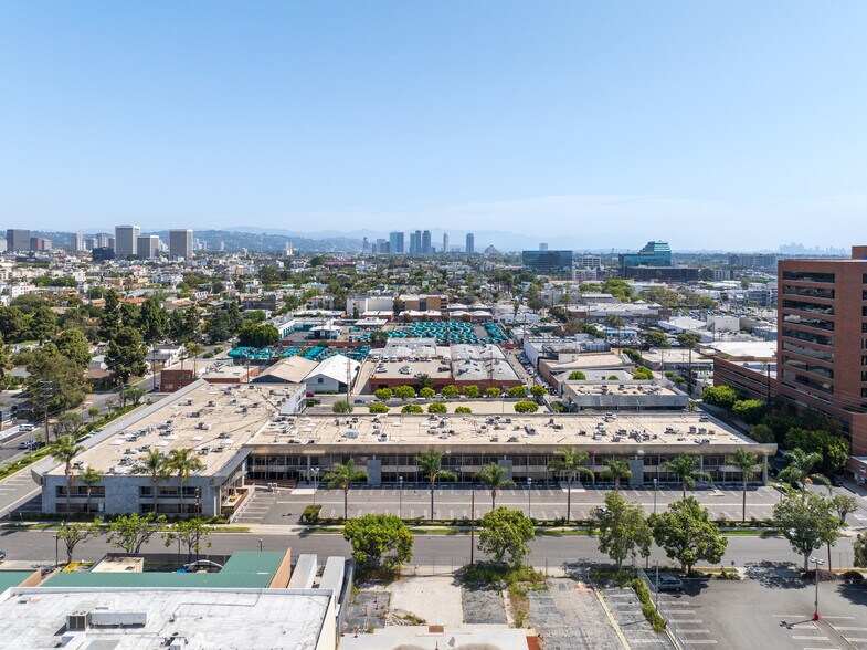 2036-2048 Armacost Ave, Los Angeles, CA à louer - Photo du bâtiment - Image 2 de 19
