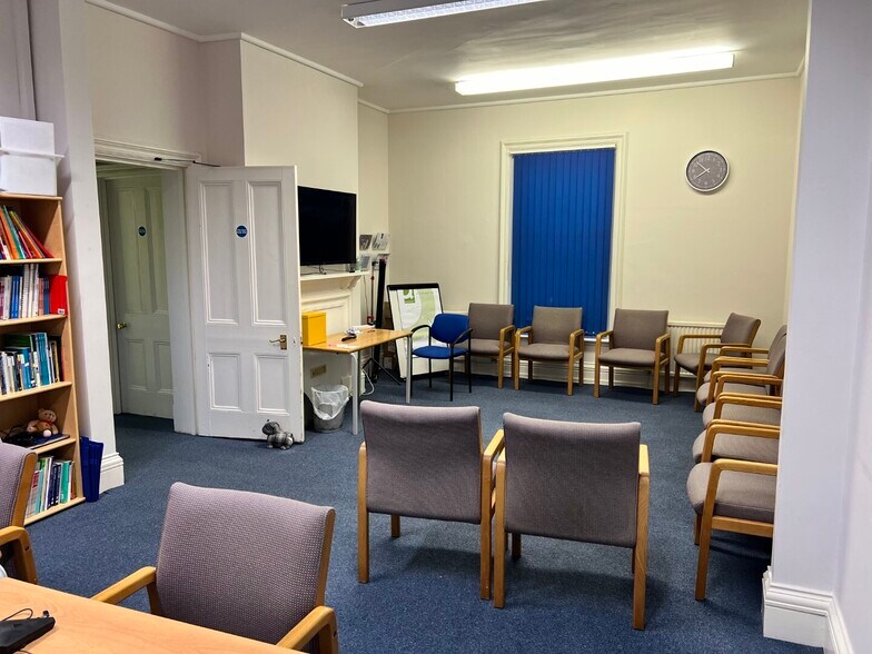 67 College Rd, Maidstone for sale - Building Photo - Image 1 of 6