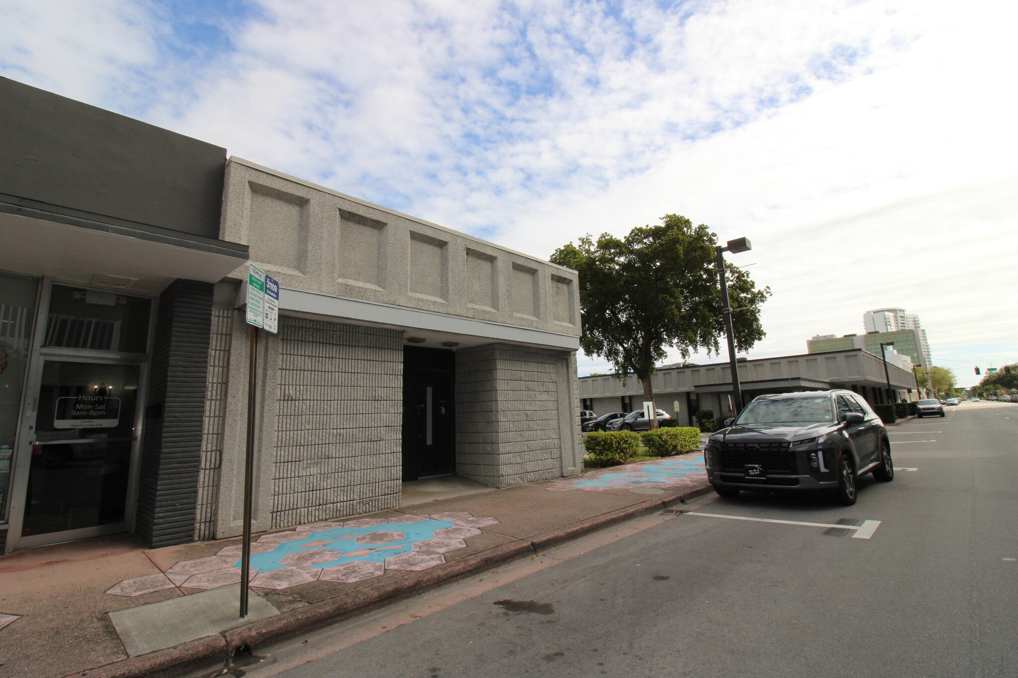2025 Tyler St, Hollywood, FL for lease Interior Photo- Image 1 of 1