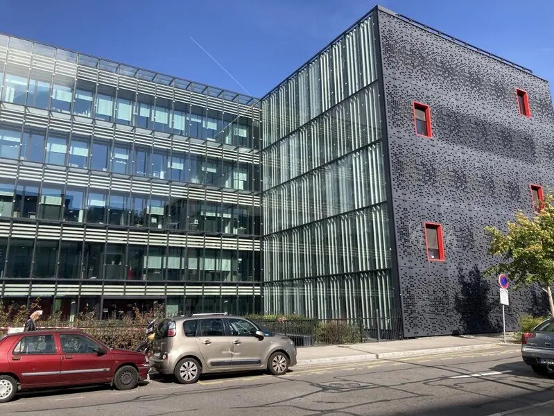 53 Avenue Paul Krüger, Villeurbanne à louer Photo du bâtiment- Image 1 de 13