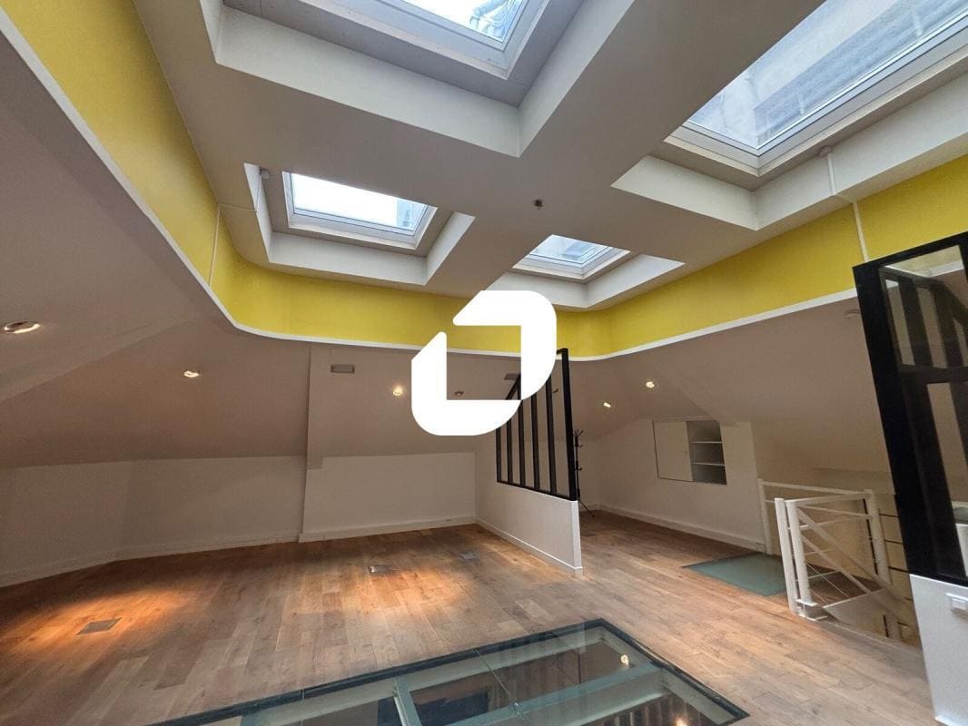 48 Rue De La Bienfaisance, Paris for lease Interior Photo- Image 1 of 16