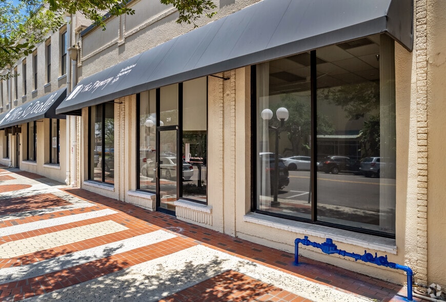 235-239 2nd Ave S, St, Saint Petersburg, FL for lease - Building Photo - Image 3 of 7