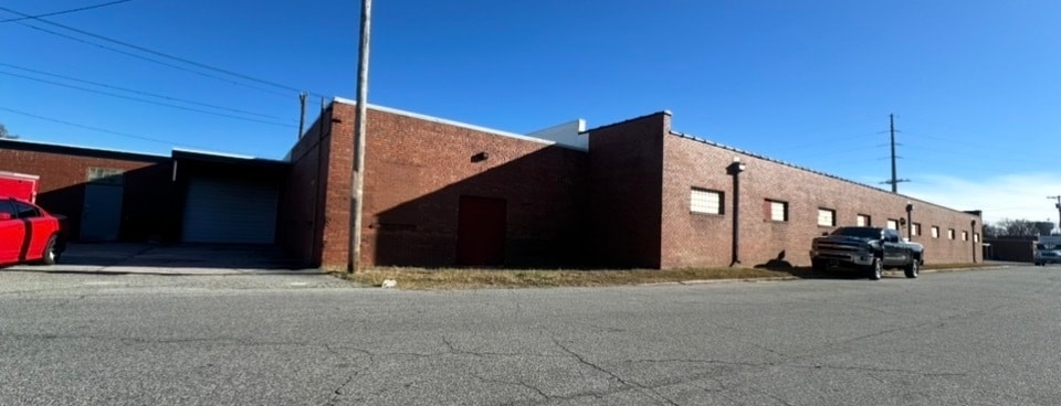 1150 Tryon Ave, High Point, NC for lease - Primary Photo - Image 1 of 4