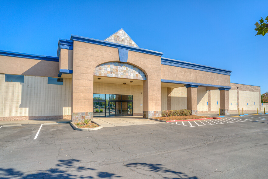 2445 Carmichael Dr, Chico, CA for lease - Building Photo - Image 1 of 32