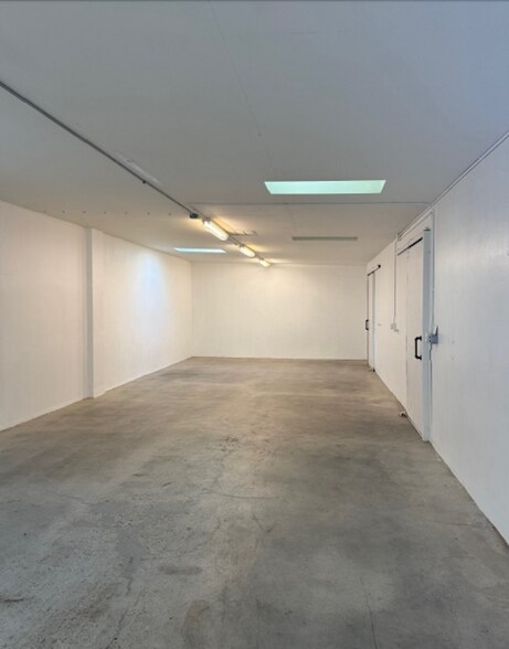 141 N Ventura Ave, Ventura, CA à louer - Photo du bâtiment - Image 2 de 14