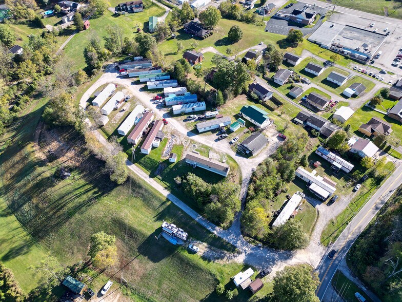 100 Sand Hill Mobile Park, Charleston, WV à vendre - Photo du bâtiment - Image 3 de 26