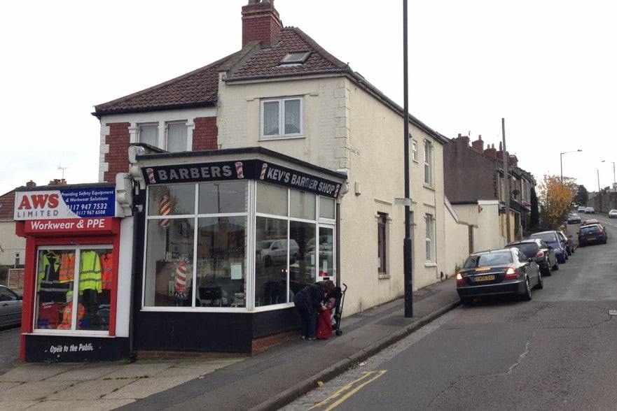 1 Lodge Hl, Bristol for sale - Primary Photo - Image 1 of 1