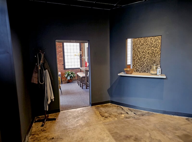 7 S Laurens St, Greenville, SC for lease - Interior Photo - Image 2 of 18