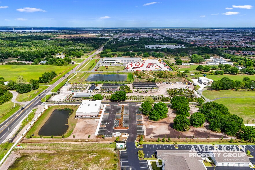 15010 FL-64, Lakewood Ranch, FL à louer - Photo du bâtiment - Image 2 de 6