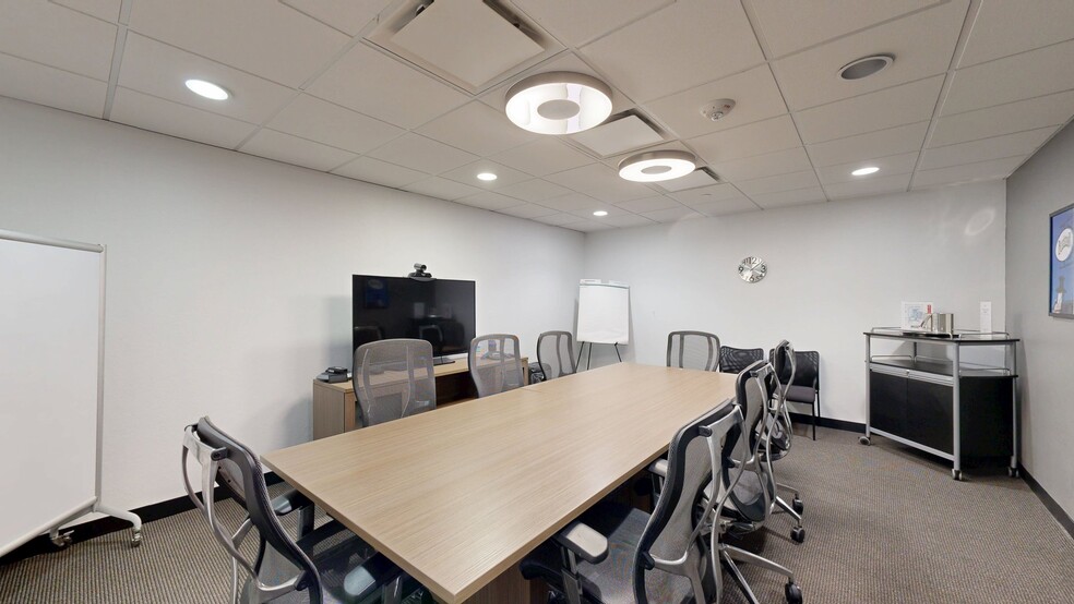 101 Park Ave, Oklahoma City, OK for lease - Matterport 3D Scan - Image 3 of 25