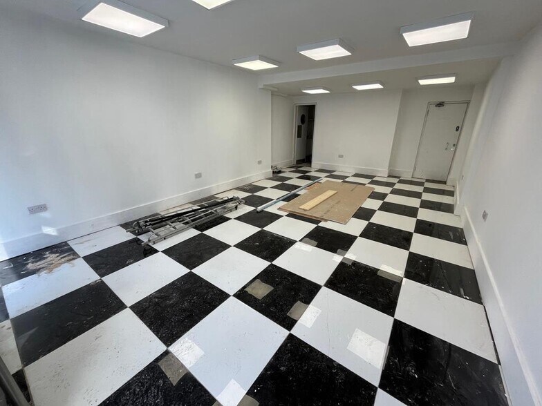 37-39A Head St, Colchester à louer - Photo du bâtiment - Image 3 de 6