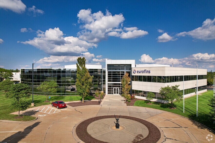 15 Missouri Research Park Dr, Saint Charles, MO à vendre - Photo principale - Image 1 de 13