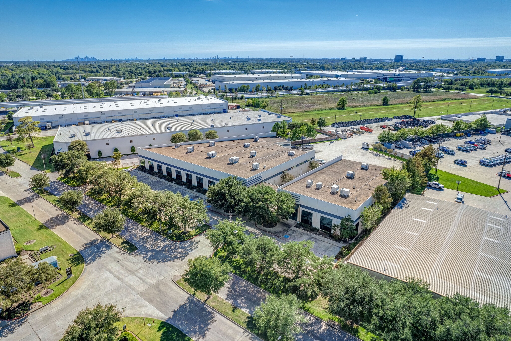 16503 Air Center Blvd, Houston, TX for lease Building Photo- Image 1 of 19