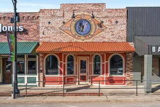 More details for 207 Clay St, Nocona, TX - Retail for Sale