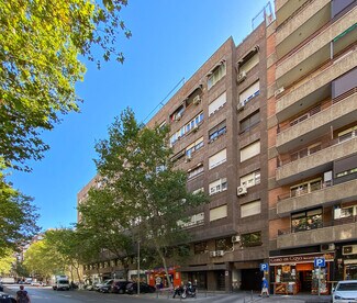 Plus de détails pour Commerce de détail à louer