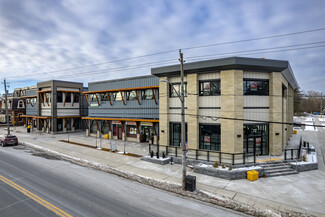 Plus de détails pour 72 Baldwin St, Whitby, ON - Bureau à louer