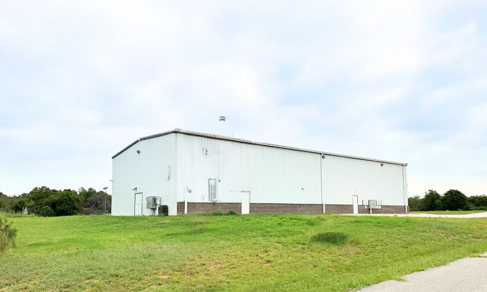 7535 Oak Hill Rd, Guthrie, OK à vendre - Photo du bâtiment - Image 3 de 14