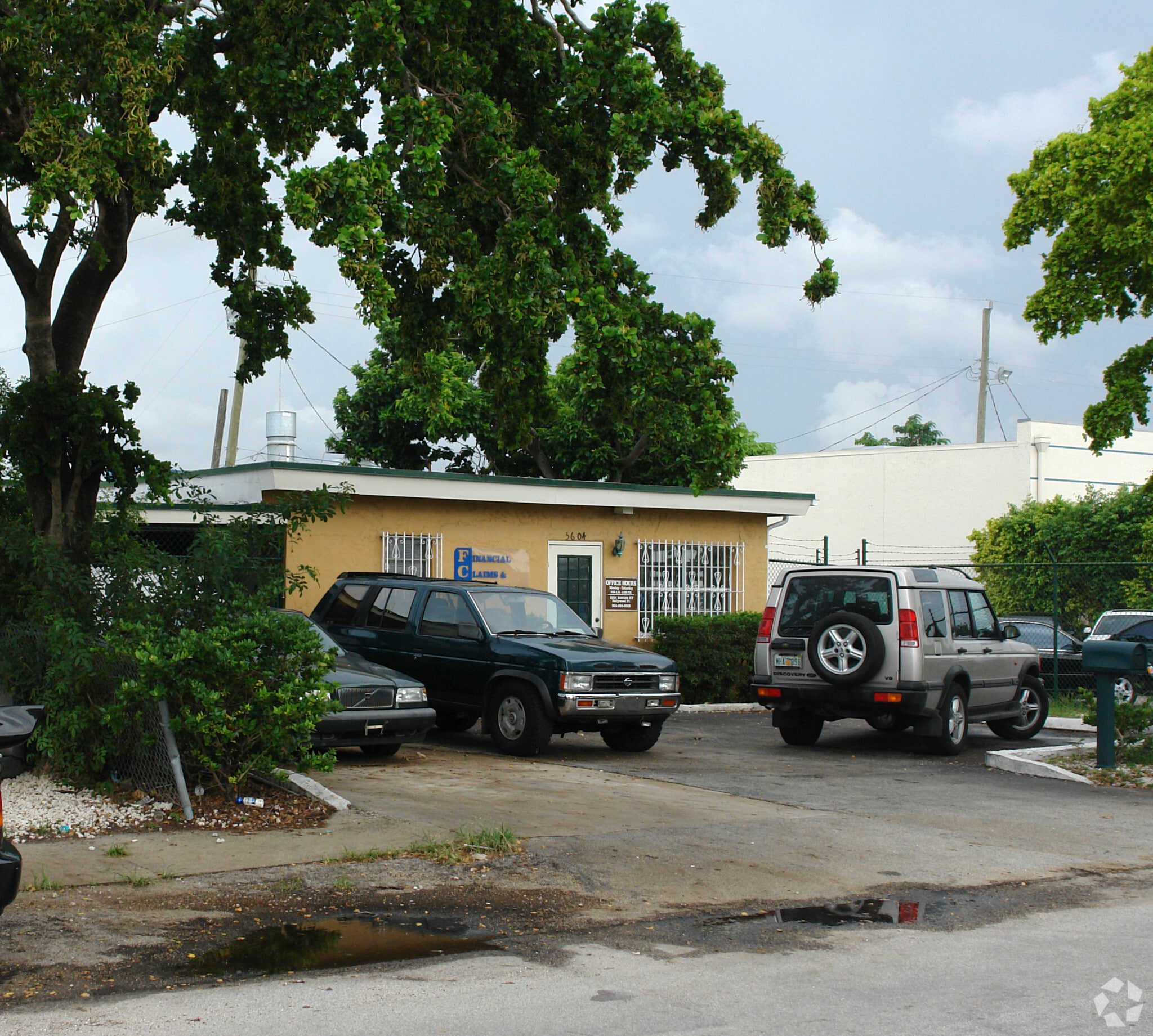 5604 Dawson St, Hollywood, FL for lease Primary Photo- Image 1 of 2
