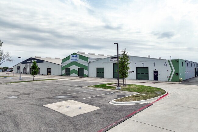 Plus de détails pour 1714 14th St, Plano, TX - Industriel à louer