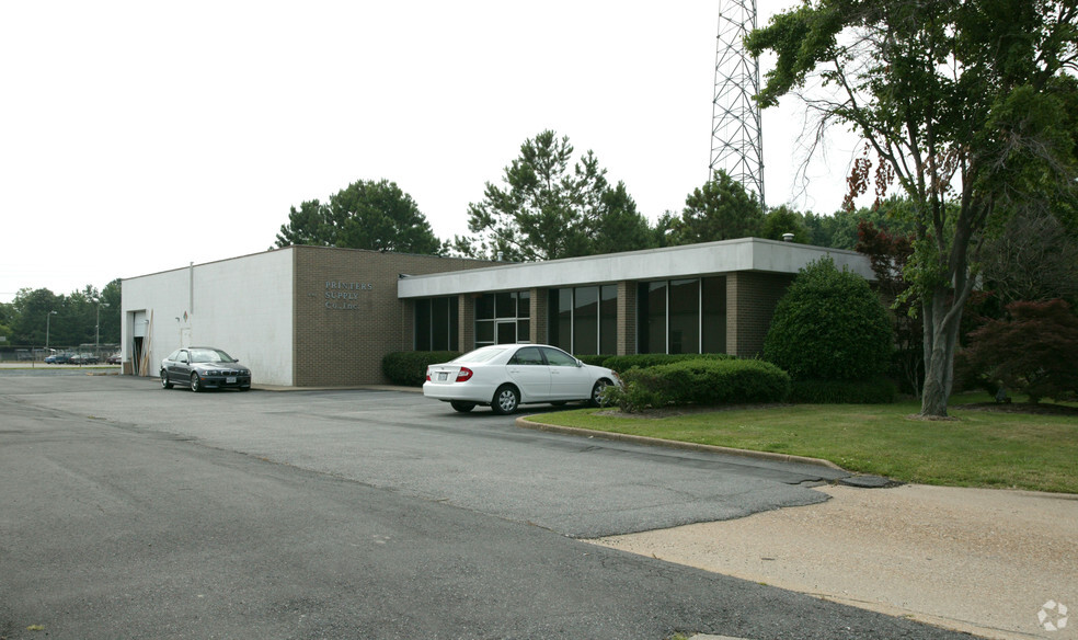 941 Norfolk Sq, Norfolk, VA for lease - Building Photo - Image 2 of 12