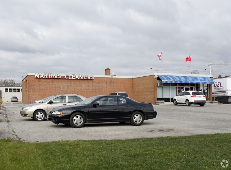 1072 Islington Ave, Toronto, ON for sale - Primary Photo - Image 1 of 1