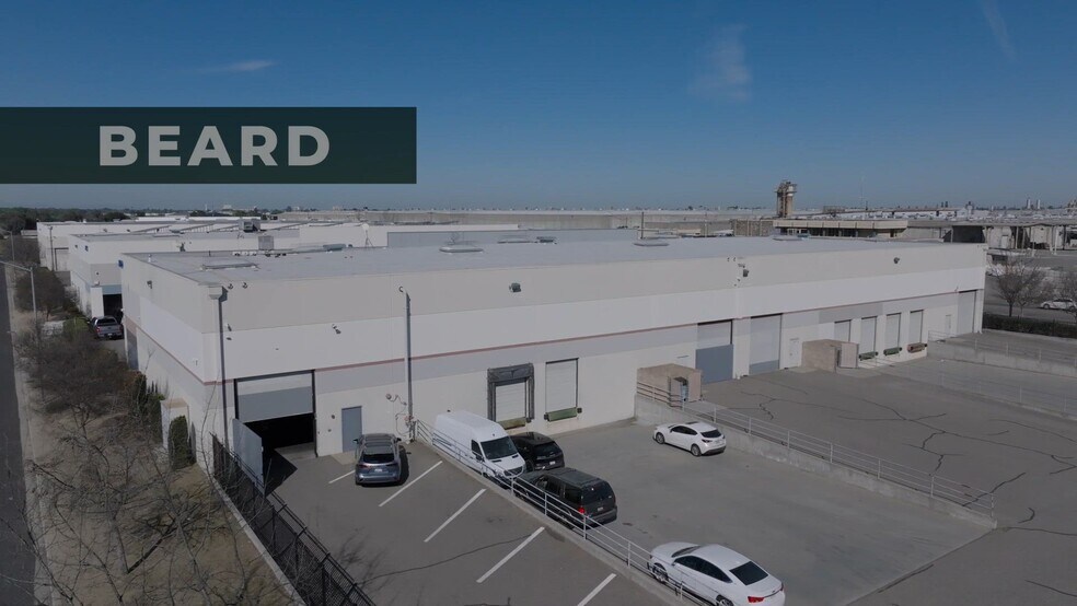 3109 Del Este Pky, Modesto, CA à louer - Vidéo sur l’inscription commerciale - Image 2 de 7