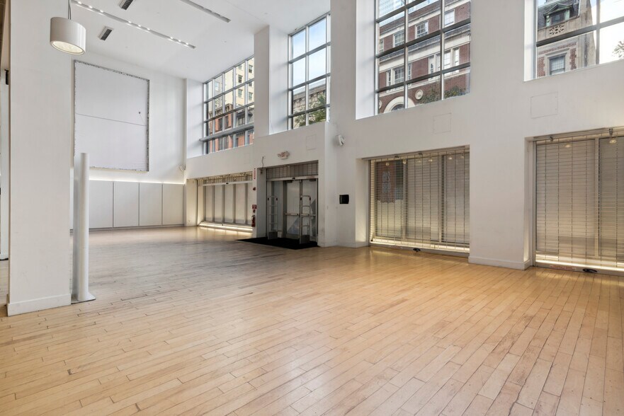 1510 Walnut St, Philadelphia, PA à louer - Photo du bâtiment - Image 3 de 22