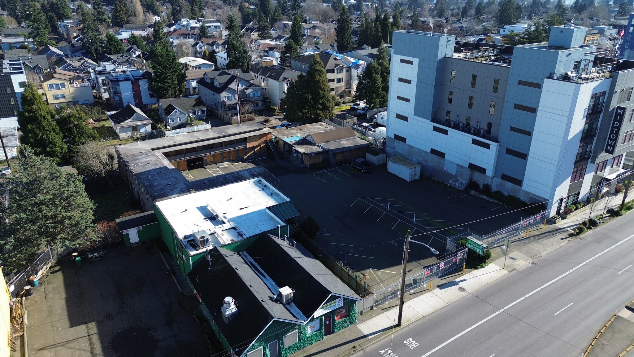 8900 Aurora Ave N, Seattle, WA for sale Primary Photo- Image 1 of 10