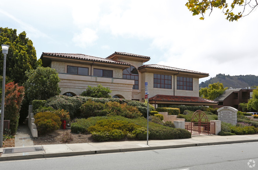 26385 Carmel Rancho Blvd, Carmel, CA for lease - Building Photo - Image 3 of 19