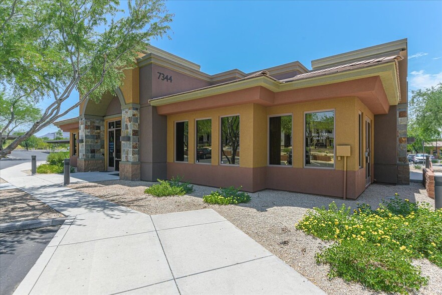 7344 E Deer Valley Rd, Scottsdale, AZ for sale - Building Photo - Image 1 of 17