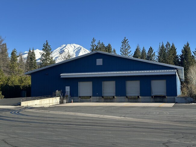 Plus de détails pour 4015 S Old Stage Rd, Mount Shasta, CA - Industriel à louer