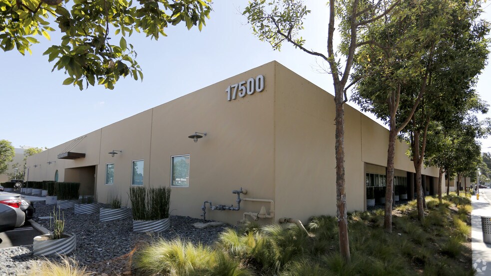 17500 Red Hill Ave, Irvine, CA for lease - Building Photo - Image 2 of 31